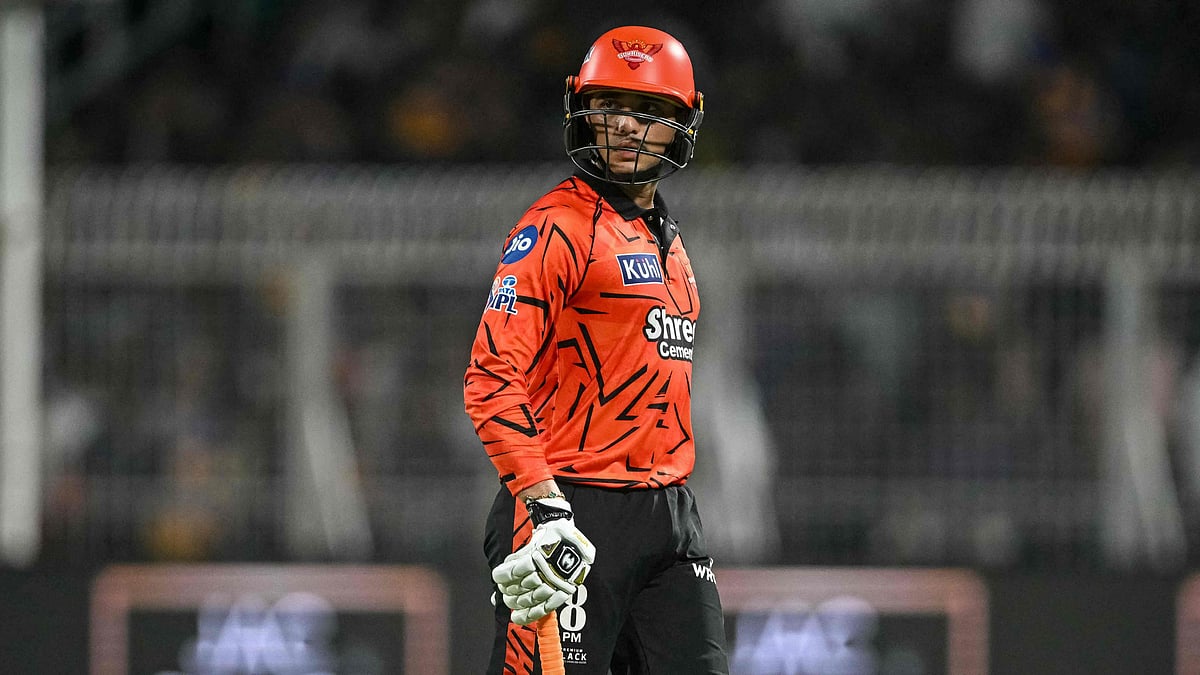 অভিষেককে শাস্তি দিল আইপিএল