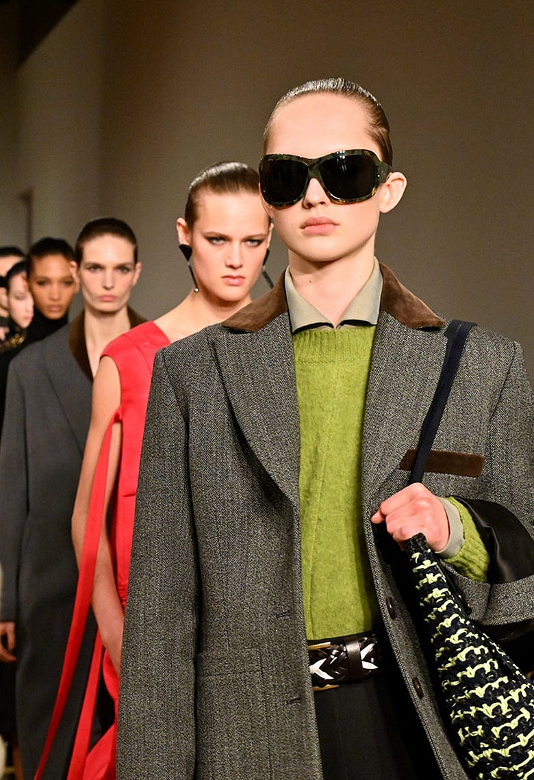 ম্যাক্সিমাল ভাইব, মিনিমাল মুড: ট্রেন্ডের নতুন সমীকরণে ফ্যাশন উইকের দিকবদলের গল্প