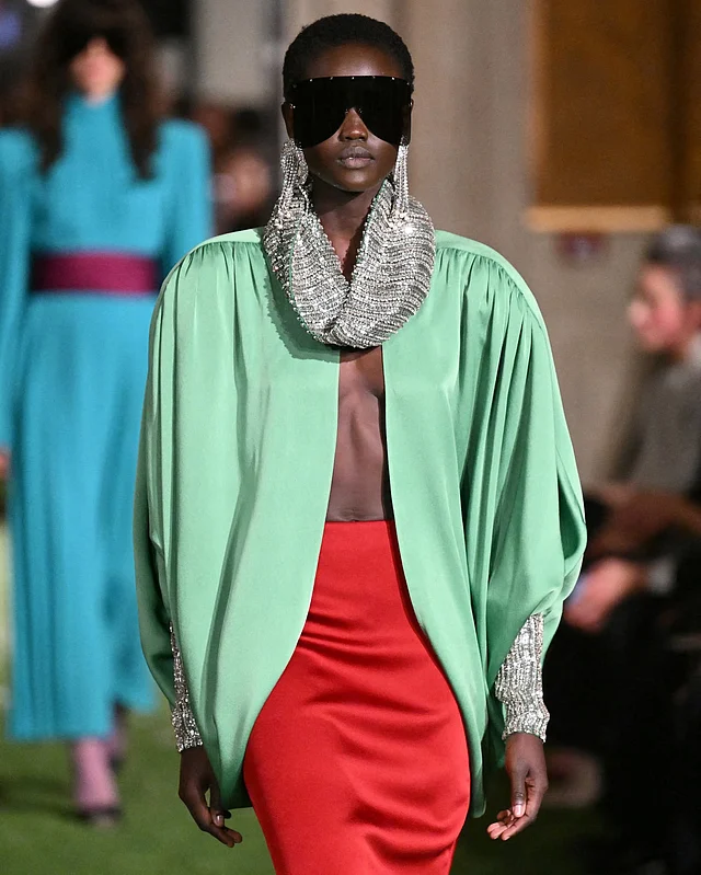 আছে রঙের দ্বৈততাও