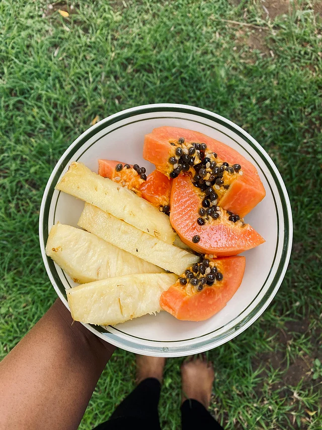 ফলের প্রাকৃতিক চিনি শরীরে ধীরে ধীরে শক্তি জোগায়