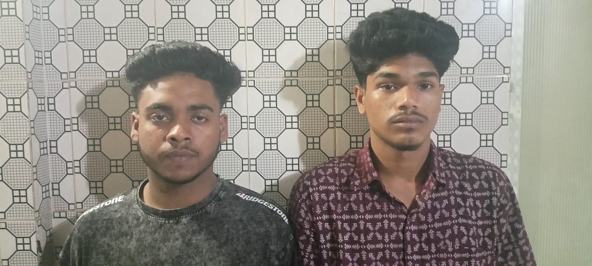 কুমিল্লায় ধর্মসাগরপাড়ে স্ত্রীসহ ঘুরতে যাওয়া পুলিশ সদস্যকে ছুরিকাঘাত, গ্রেপ্তার ২