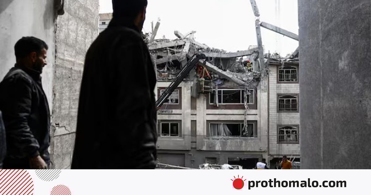 ইরানের ওপর যুক্তরাষ্ট্রের হামলা যুদ্ধাপরাধের শামিল হতে পারে, বলছেন মার্কিন বিশেষজ্ঞরা ইরানের ওপর যুক্তরাষ্ট্রের হামলা যুদ্ধাপরাধের শামিল হতে পারে, বলছেন মার্কিন বিশেষজ্ঞরা