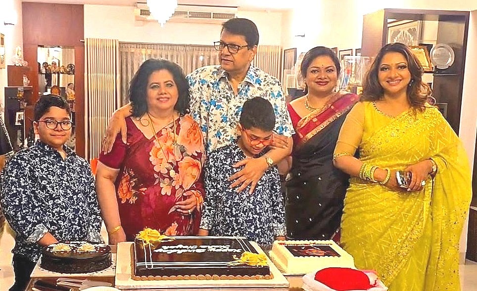 আলমগীরের জন্মদিনে কারা ছিলেন, দেখুন ছবিতে