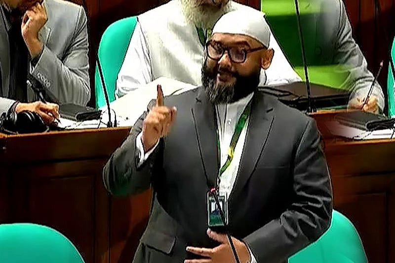 গুম প্রতিরোধ অধ্যাদেশ প্রশ্নে সংসদে কাঁদলেন মীর আহমদ বিন কাসেম