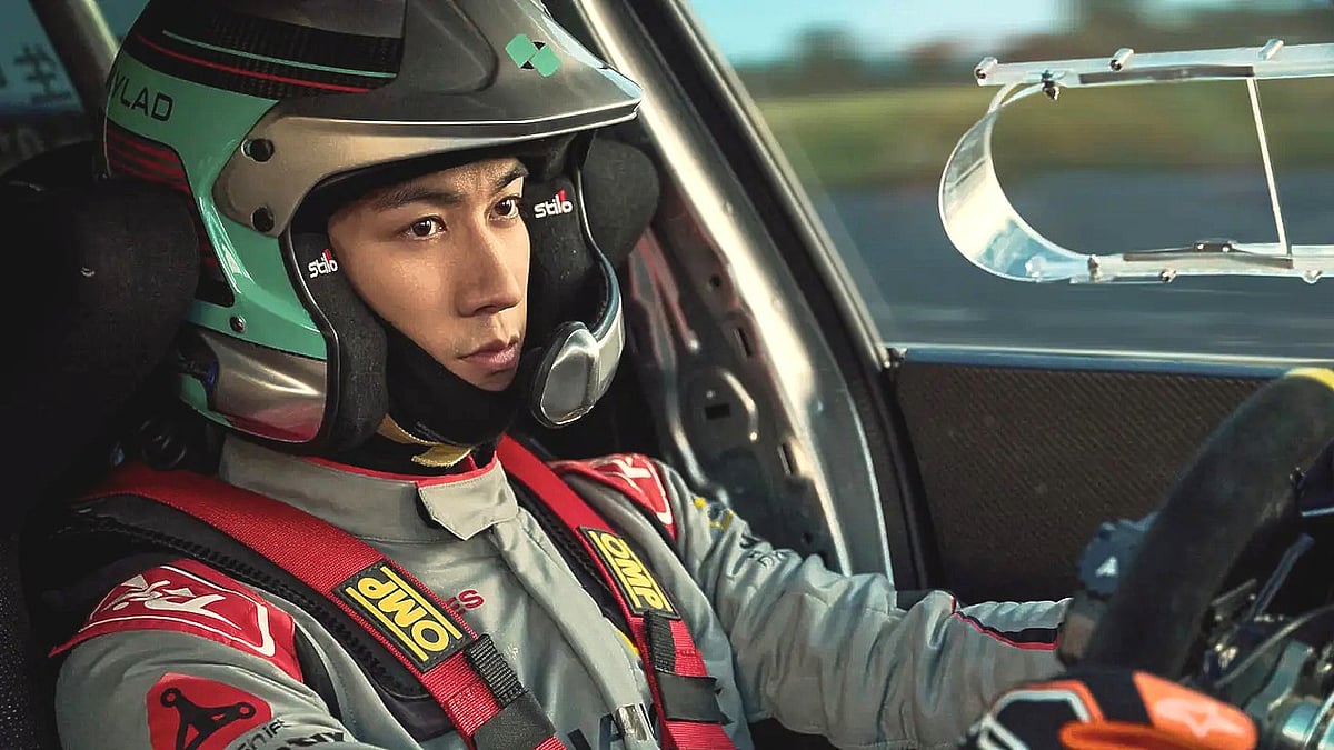 শীর্ষে নেই হলিউড, চমক চীন-বলিউডের ঘরে