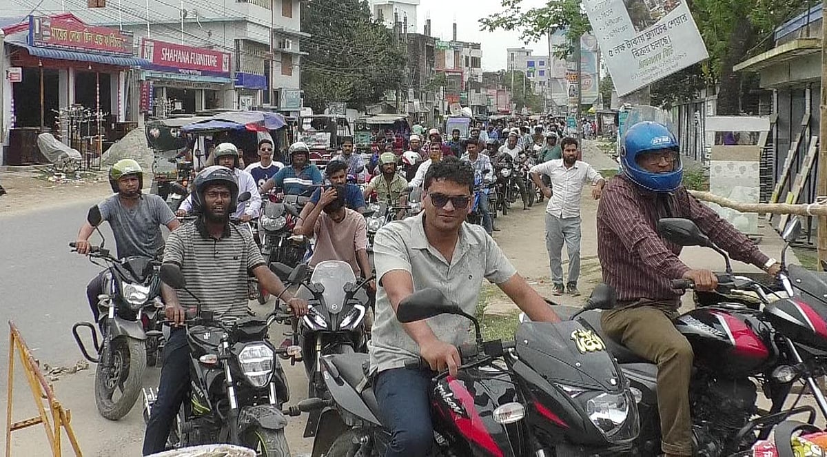 নওগাঁয় অ্যাপের মাধ্যমে জ্বালানি তেল বিক্রি শুরু