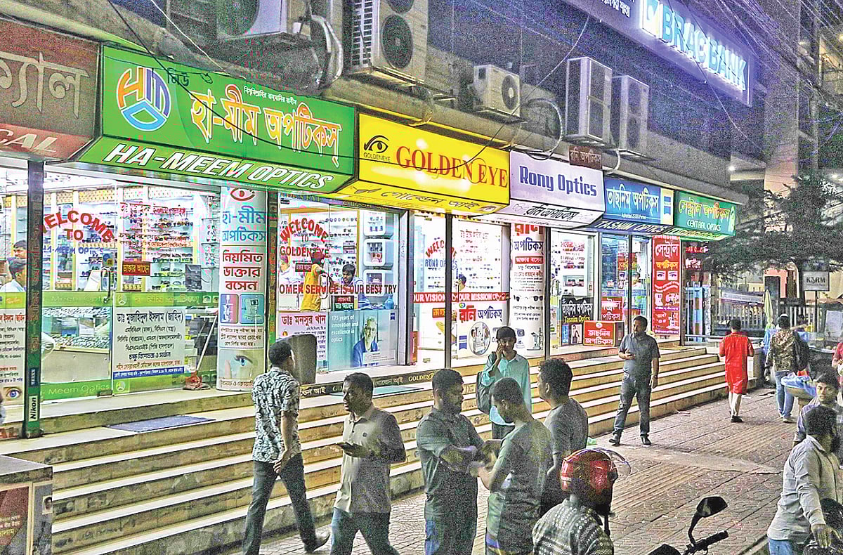 সন্ধ্যায় দোকান বন্ধে বিক্রি কমে গেছে, ব্যবসায়ীদের বিকল্প প্রস্তাব