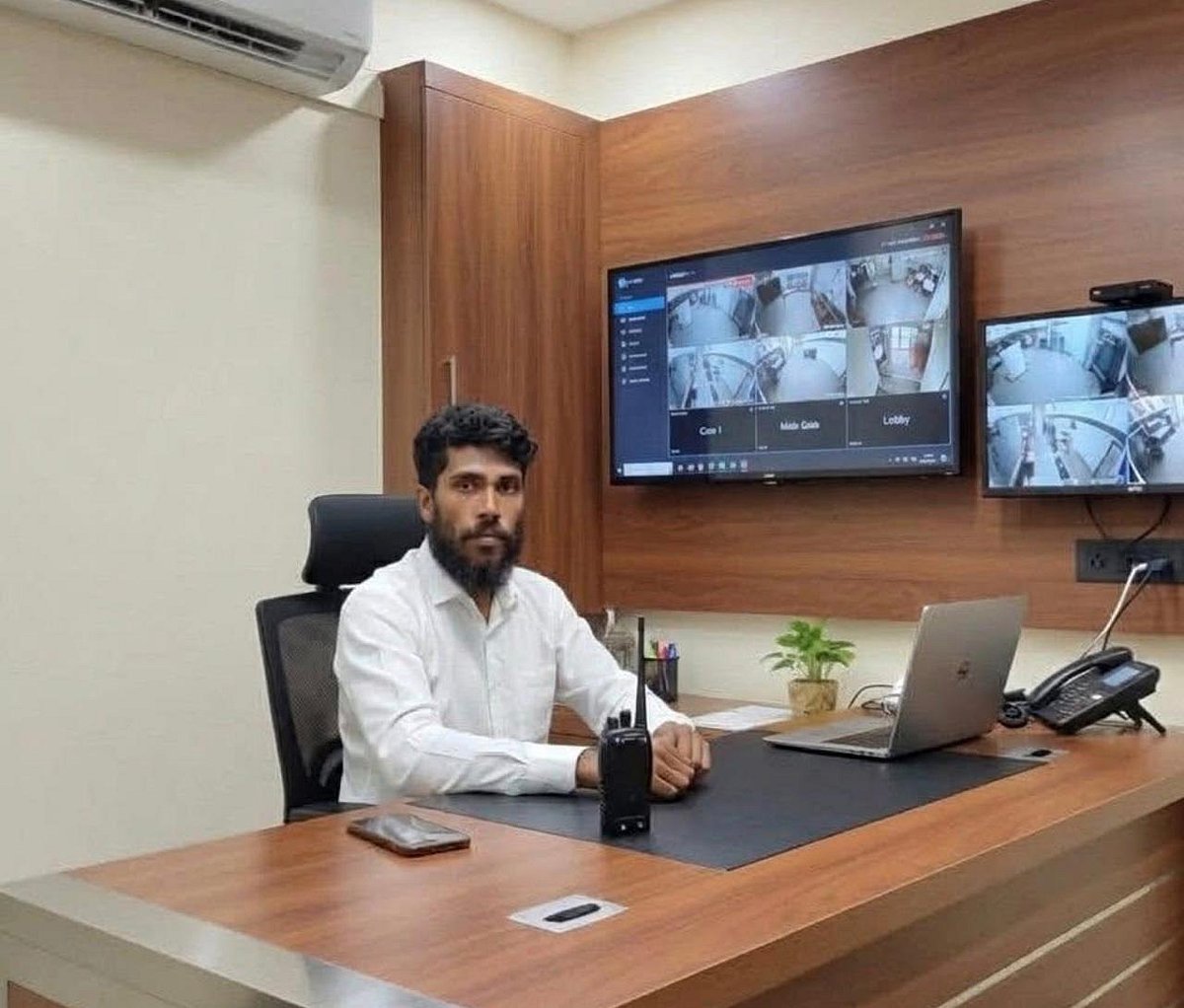 স্বরাষ্ট্রমন্ত্রীর ছবি ব্যবহার করে প্রতারণা, এক ব্যক্তি গ্রেপ্তার