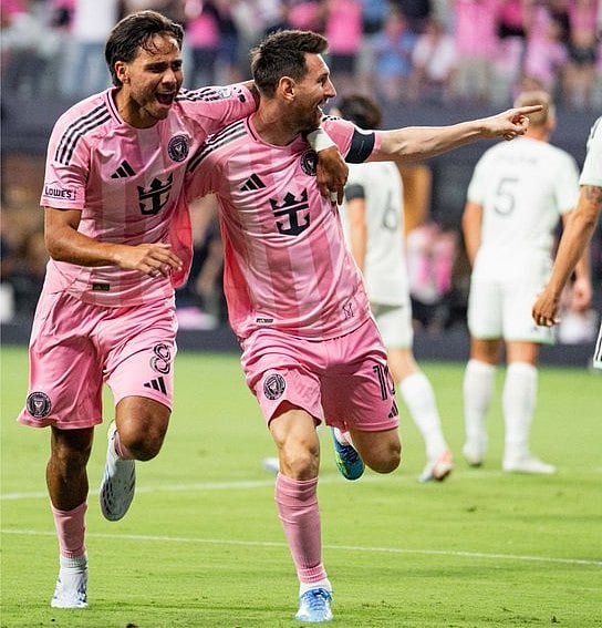 মায়ামির নতুন স্টেডিয়ামে প্রথম ম্যাচেই গোল করলেন মেসি