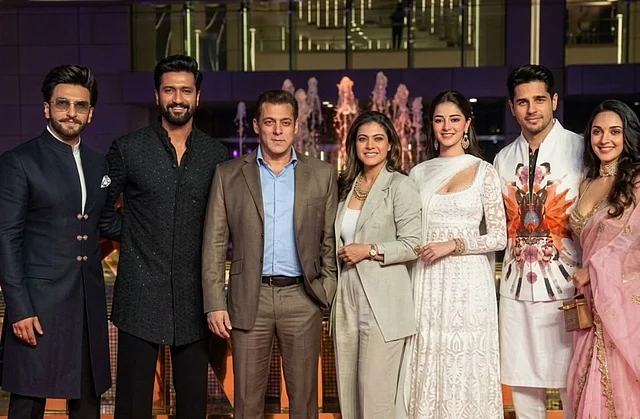 এদিন তাঁদের আমন্ত্রণে এসেছিলেন এক ঝাক বলিউড তারকা 