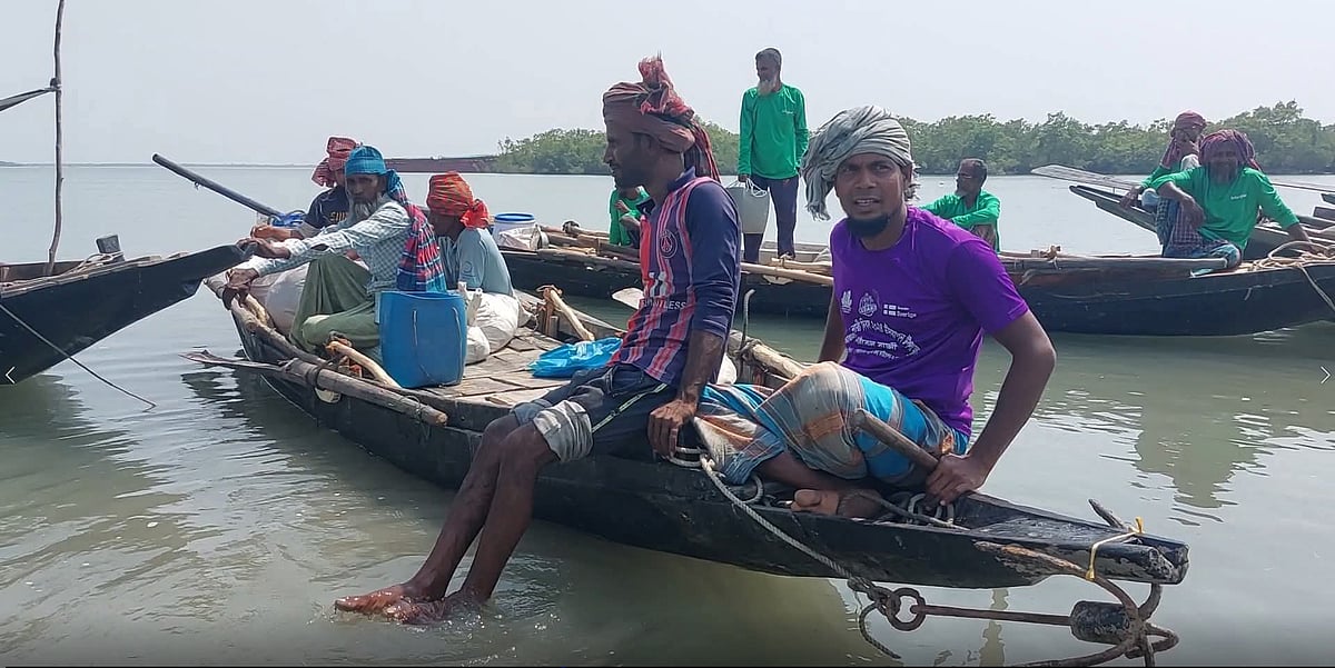 ‘ডাকাইতই সুন্দরবনের বাঘ হয়িছে, চুক্তি না করে বনে মৌয়ালদের যাওয়ার উপায় নেই’
