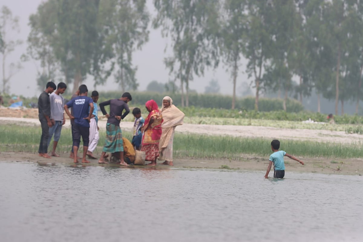 বৃষ্টিতে বদলেছে তিস্তাপারের রূপ