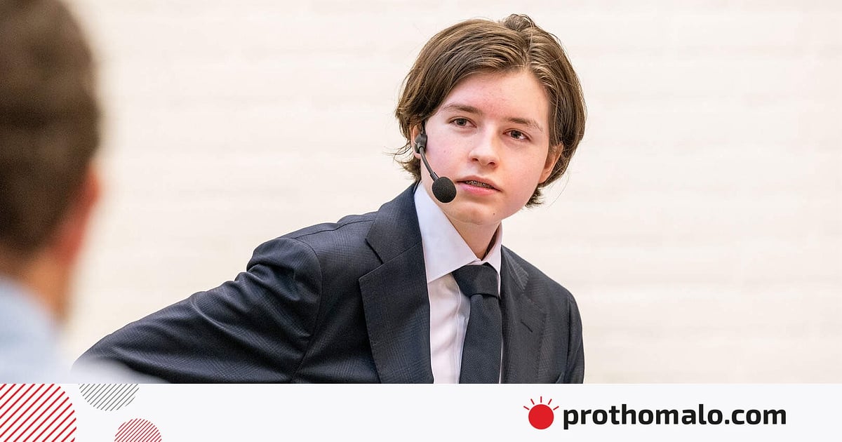 মাত্র ১৫ বছরেই পিএইচডি করা বেলজিয়ামের লরাঁকে বলা হচ্ছে ‘লিটল আইনস্টাইন’ মাত্র ১৫ বছরেই পিএইচডি করা বেলজিয়ামের লরাঁকে বলা হচ্ছে ‘লিটল আইনস্টাইন’