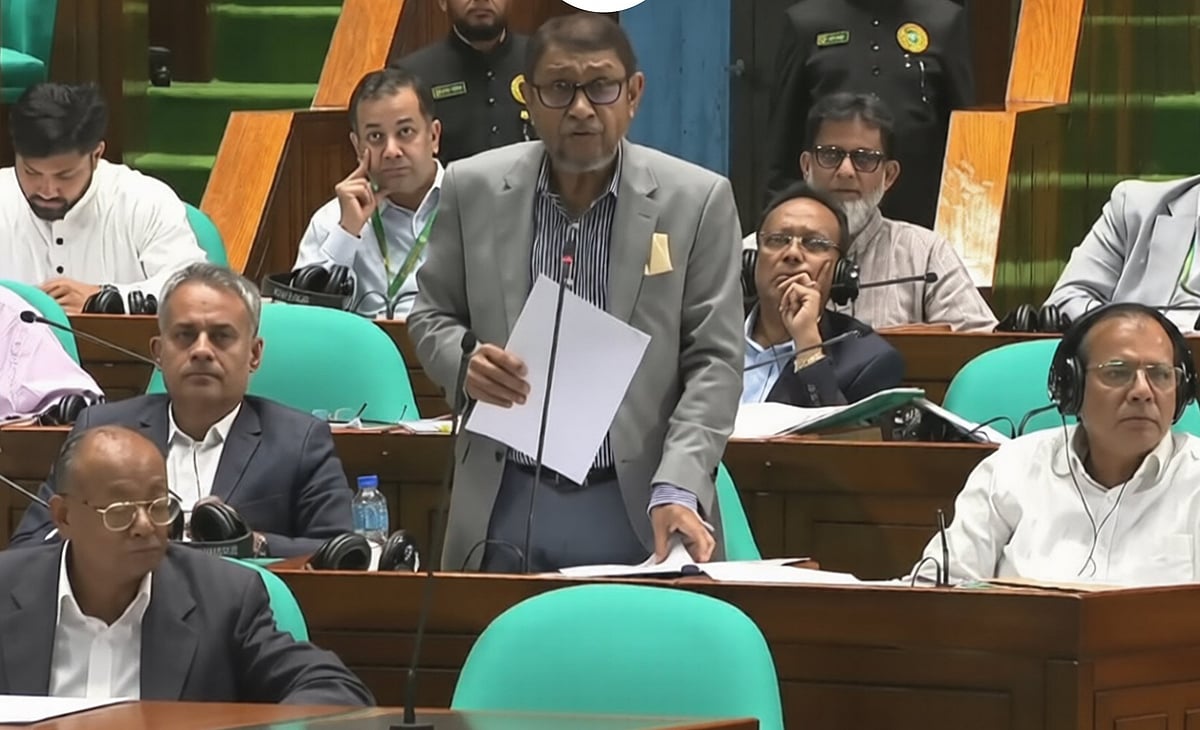 করোনার টিকা–সরঞ্জাম কেনায় ৪ হাজার ৬৮৫ কোটি টাকা বরাদ্দ হয়েছিল, অভিযোগ পেলে তদন্ত: সংসদে স্বাস্থ্যমন্ত্রী