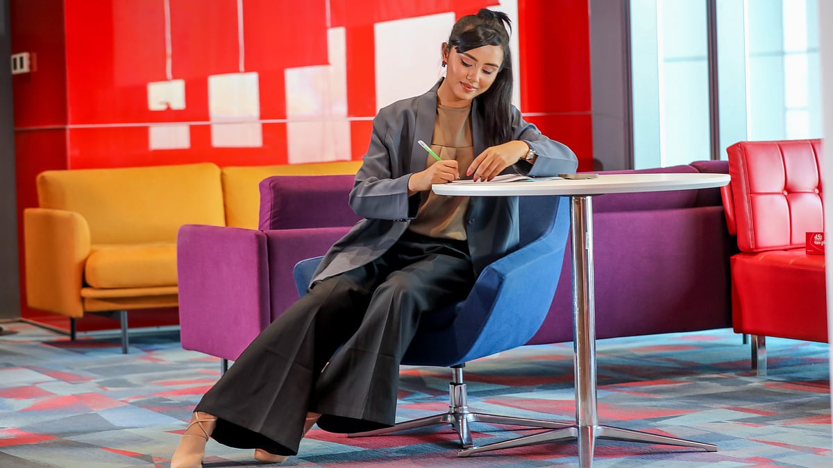 কোথায় কেমন সোফা ব্যবহার করবেন জেনে নিন