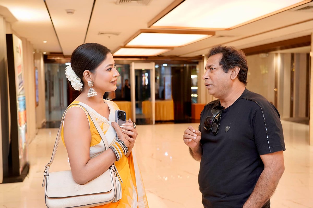 তিনি সত্যিই একজন জীবন্ত কিংবদন্তি এবং আমার দেখা সেরা অভিনেতাদের একজন