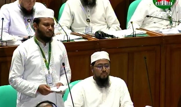 আটটি পেট্রলপাম্প ঘুরে তেল পাননি, সংসদকে জানালেন সালাহ উদ্দিন আইউবী