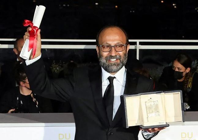 prothomalo-bangla%2F2026-04-07%2Frwafvp1l%2F2.JPG?w=1536&auto=format%2Ccompress&fmt=webp