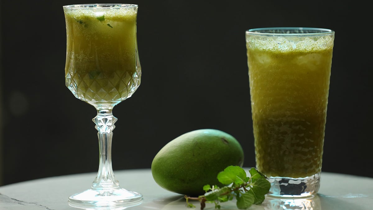 কাঁচা আমের শরবত বানাবেন যেভাবে, রেসিপি দেখুন