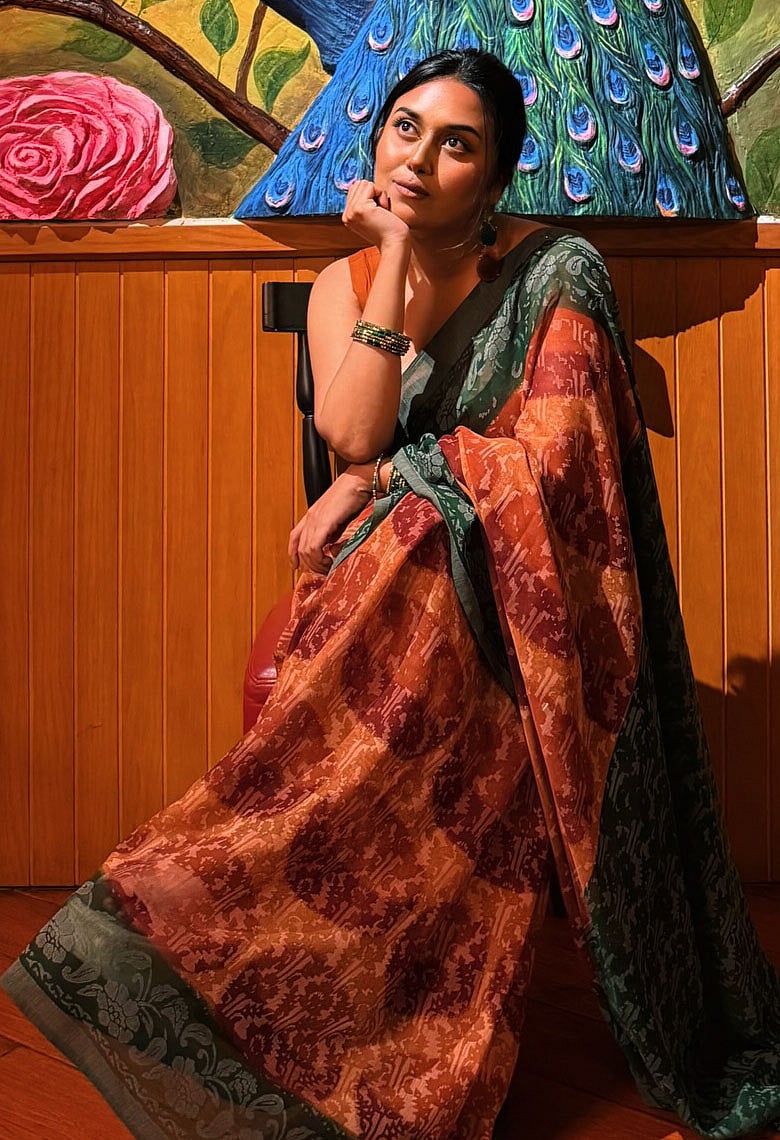 পছন্দের তালিকায় ফিরছে নব্বই দশকের অনুপ্রেরণায় ‘থ্রিফট শাড়ি’