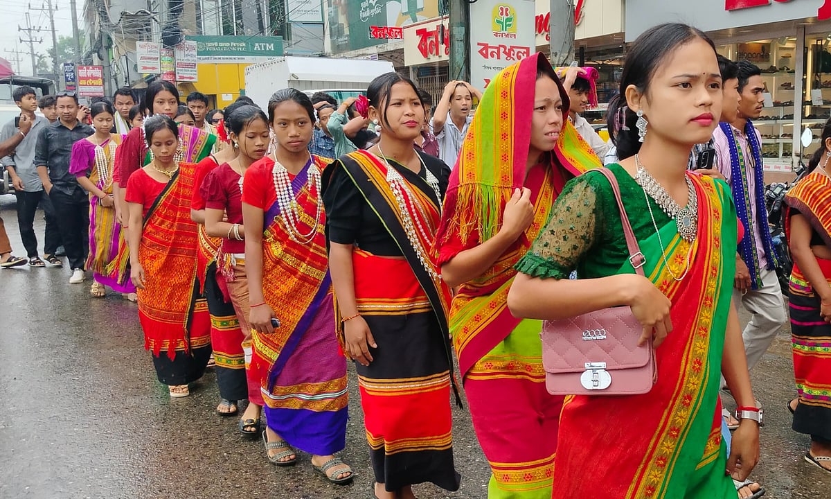 ত্রিপুরাদের উৎসব বৈসু যেভাবে উদ্‌যাপিত হয়