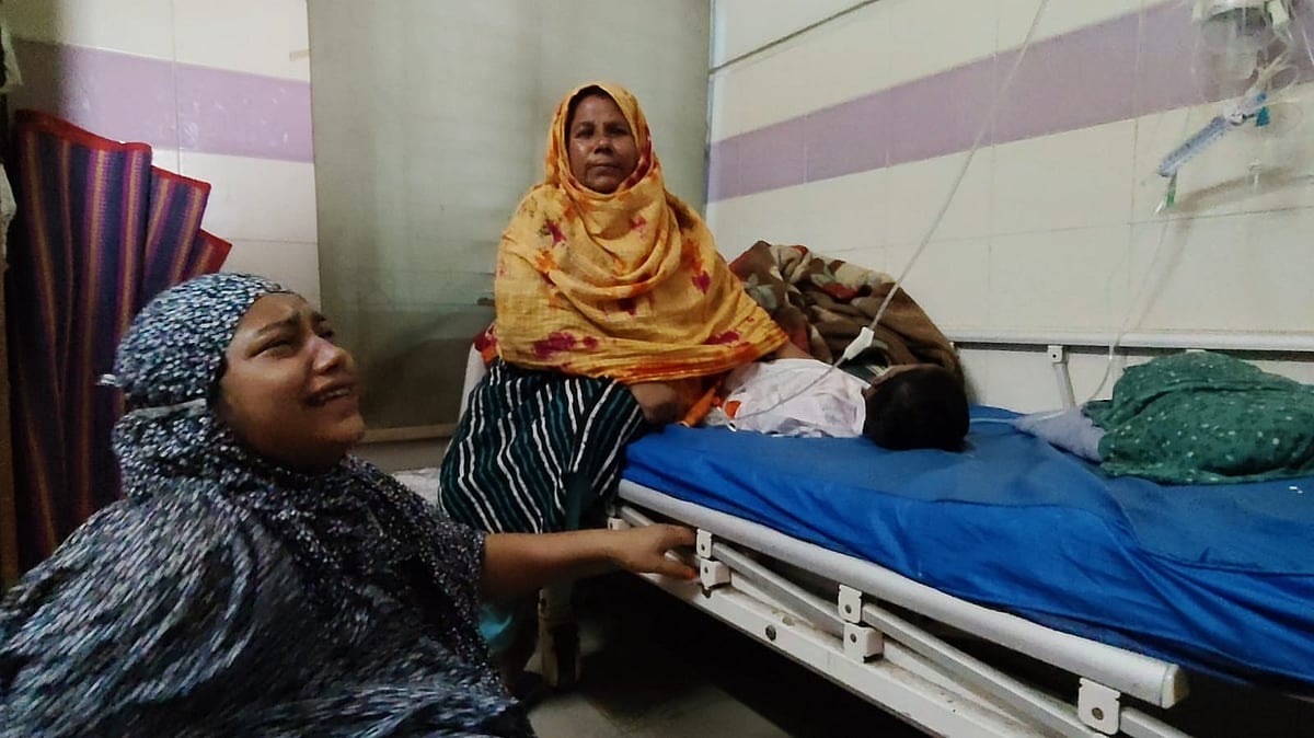 ‘আমার বুকের ধনরে ফিরায়া দেও আল্লাহ’, হঠাৎ এক মায়ের আহাজারিতে স্তব্ধ হাম ওয়ার্ড