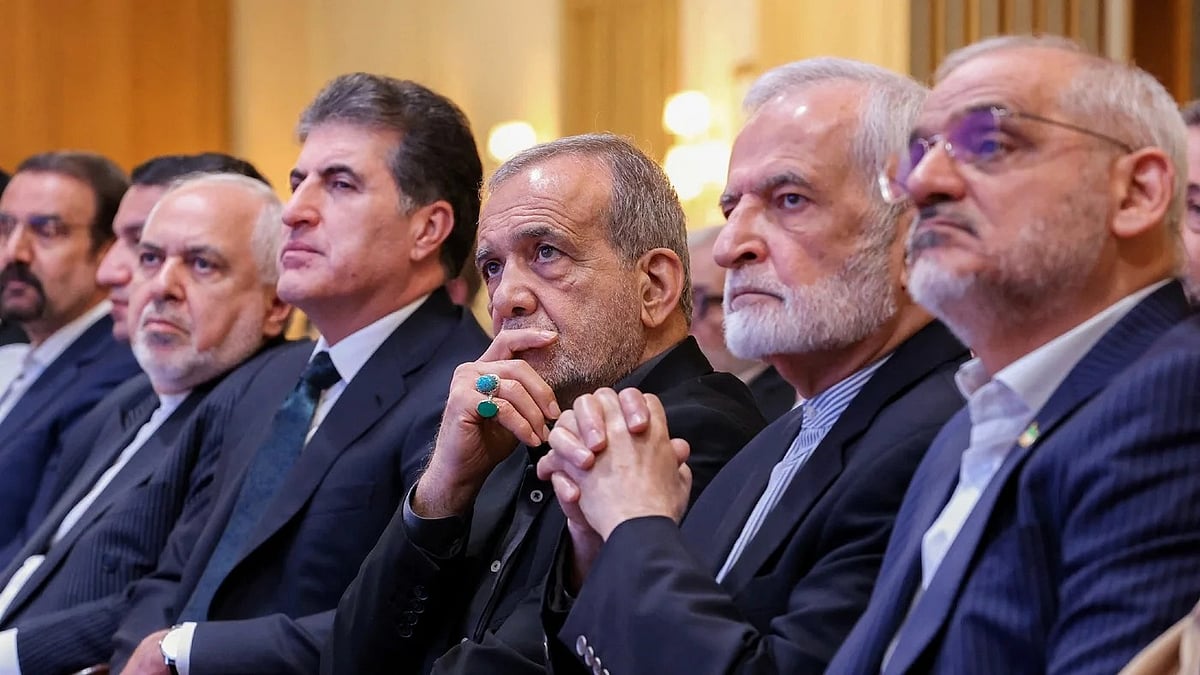 হামলায় আহত ইরানের সাবেক পররাষ্ট্রমন্ত্রী কামাল খারাজি মারা গেছেন