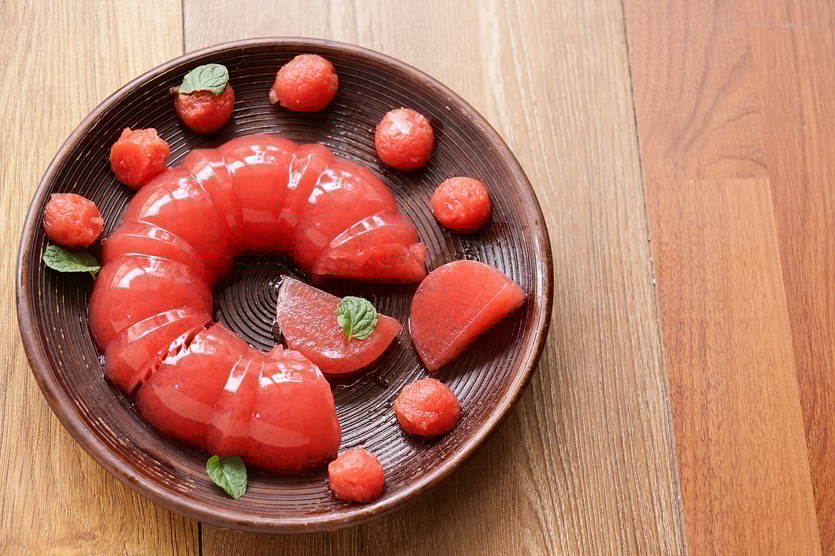 তরমুজের পুডিং বানিয়েছেন কখনো? রেসিপি দেখুন