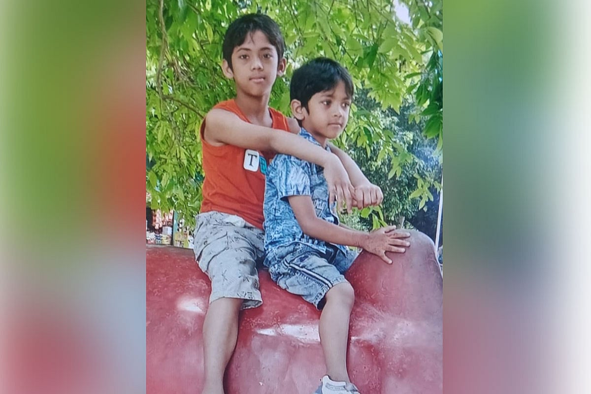 সোনারগাঁয়ে ফুটবল খেলতে গিয়ে পুকুরের পানিতে ডুবে দুই ভাইয়ের মৃত্যু