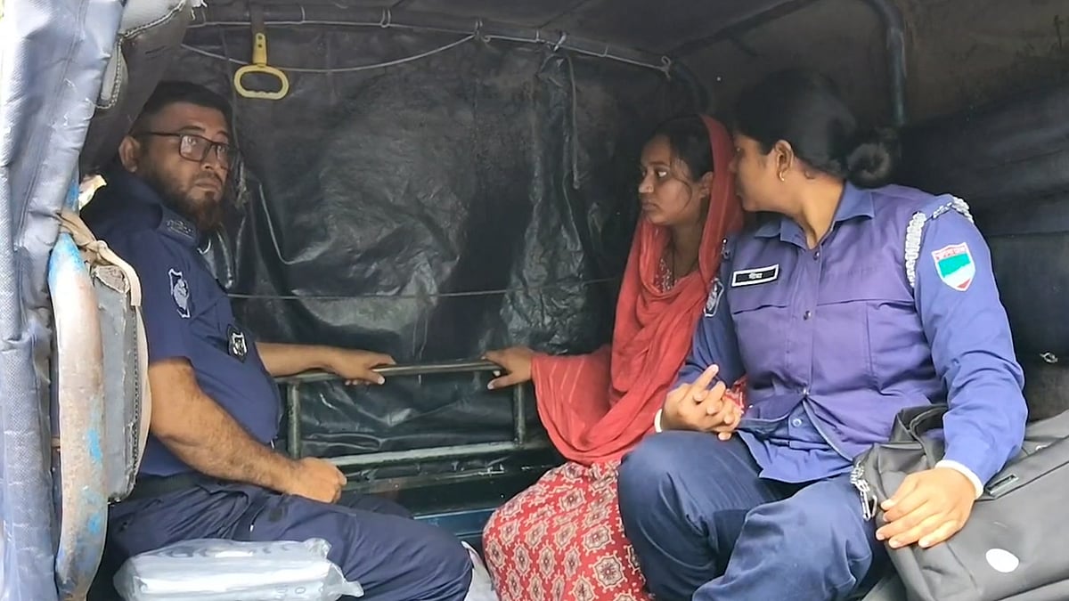 কান্না সইতে না পেরে শিশুকে গলা টিপে হত্যা, আদালতে স্বীকার করলেন মা