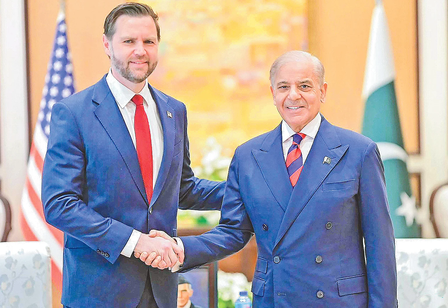 prothomalo-bangla%2F2026-04-11%2F3dadhep7%2F1-1-PAKISTAN-WAR-IRAN-US-ISRAEL-TALKS-101900.JPG?w=1536&auto=format%2Ccompress&fmt=webp