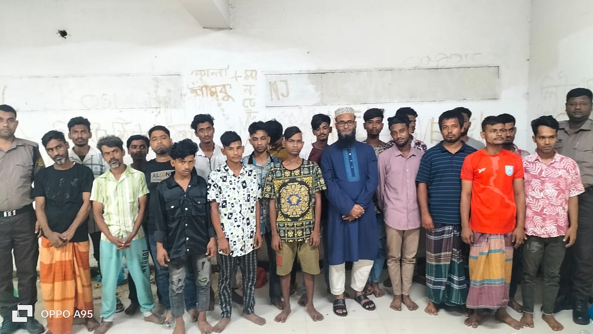 যাত্রাবাড়ী ও তেজগাঁও থেকে ৬৭ জন গ্রেপ্তার