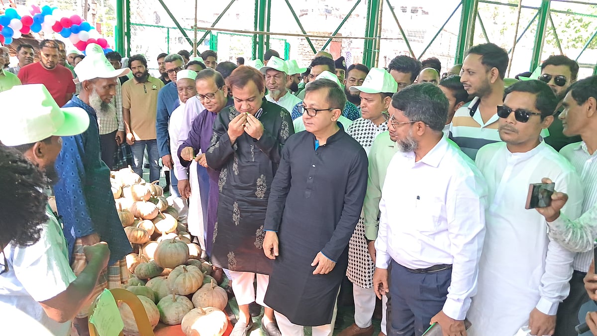 সিন্ডিকেটের অধীনে বাজার নিয়ন্ত্রিত হয়—এই কথা, এই স্মৃতি বাংলাদেশ থেকে বিদায় দেব: বাণিজ্যমন্ত্রী