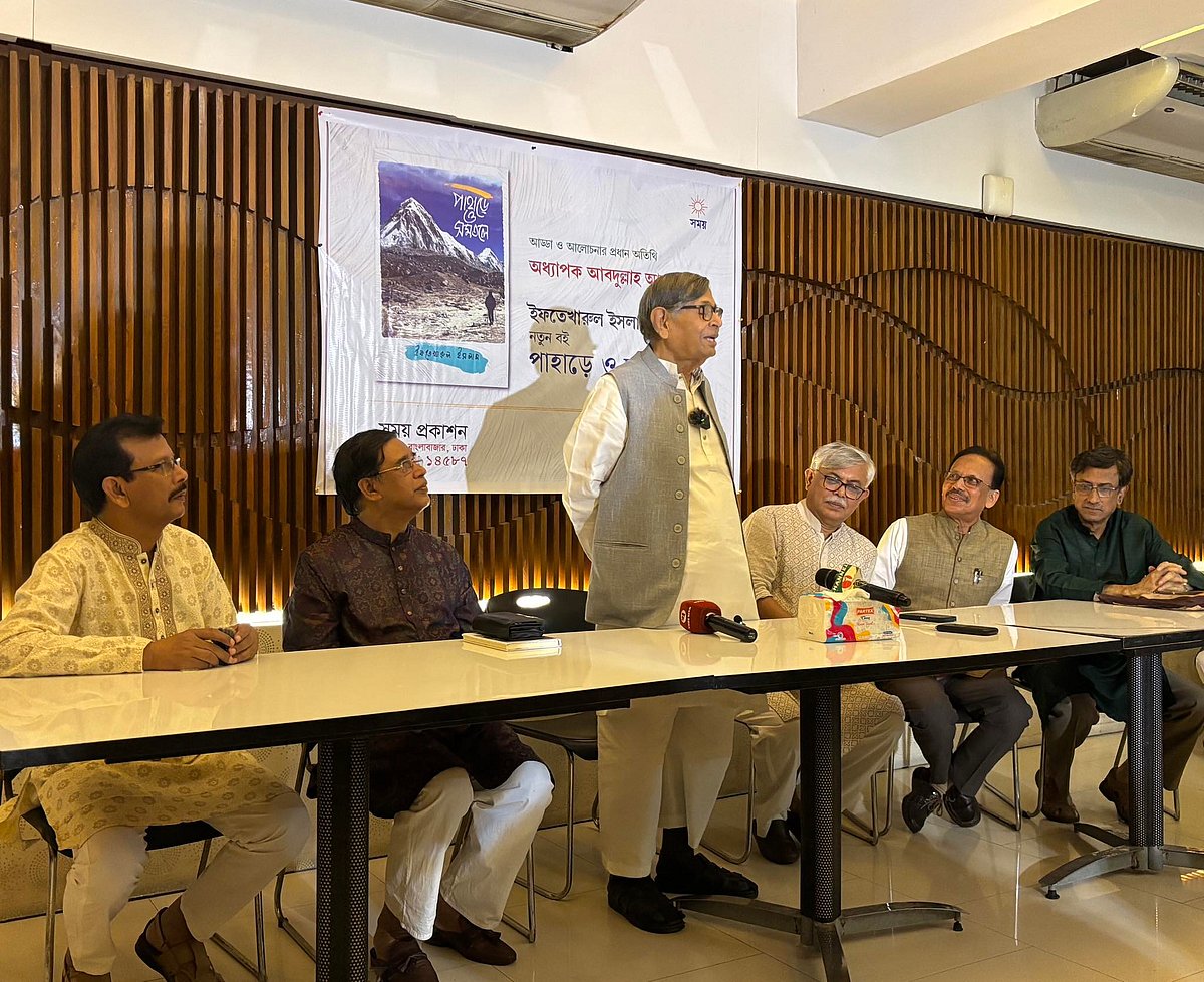 ‘এ বয়সে পাগল না হলে কেউ পর্বতারোহণে যায়?’