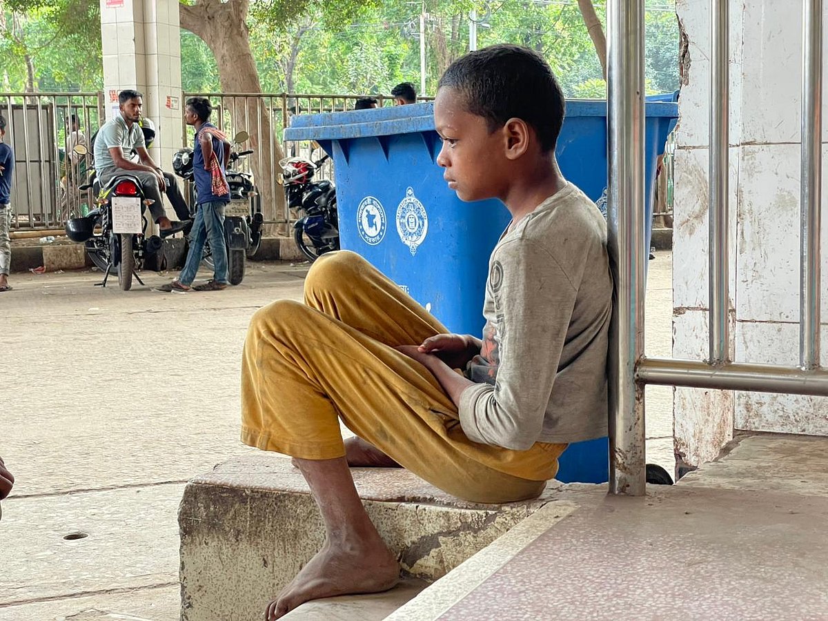 ‘মা আমারে ভাত বাইড়া দিবো, এইডা চাইমু’