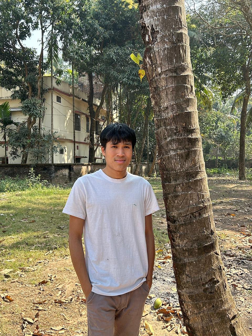 পড়ার টেবিলে হঠাৎ ঢলে পড়েন চট্টগ্রাম বিশ্ববিদ্যালয়ের শিক্ষার্থী, হাসপাতালে নেওয়ার পর মৃত্যু