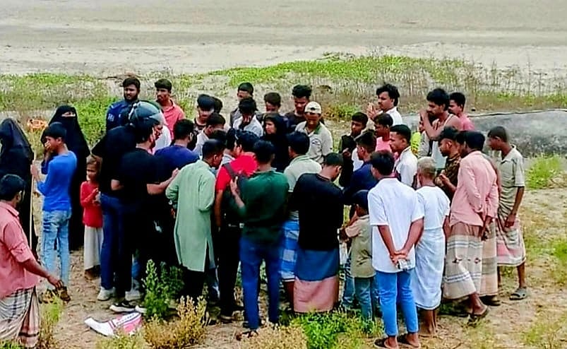 ছয় খণ্ডের মরদেহের পর মাথাবিহীন নারীর লাশ উদ্ধার, কক্সবাজারে দুই খুন ভাবাচ্ছে পুলিশকে