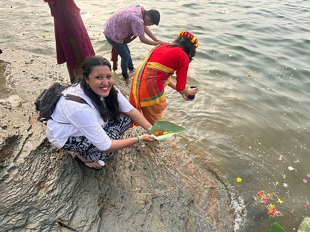 ফুল ভাসিয়ে দিলাম শুভকামনায় 