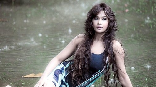 নায়িকা হতে বাড়ি থেকে পালিয়ে ঢাকায়, প্রথম ছবিতেই বাজিমাত