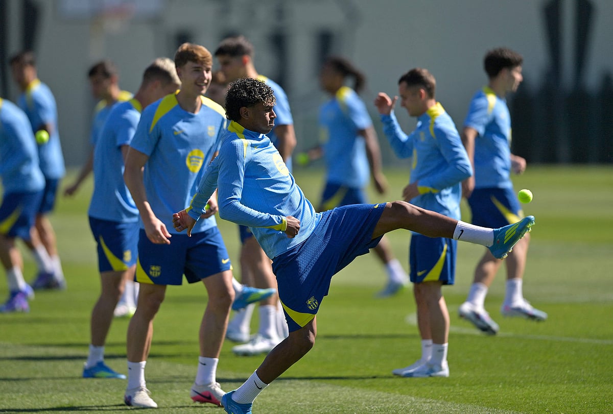 সেমিফাইনালে উঠতে বার্সেলোনা ও লিভারপুলকে কী করতে হবে