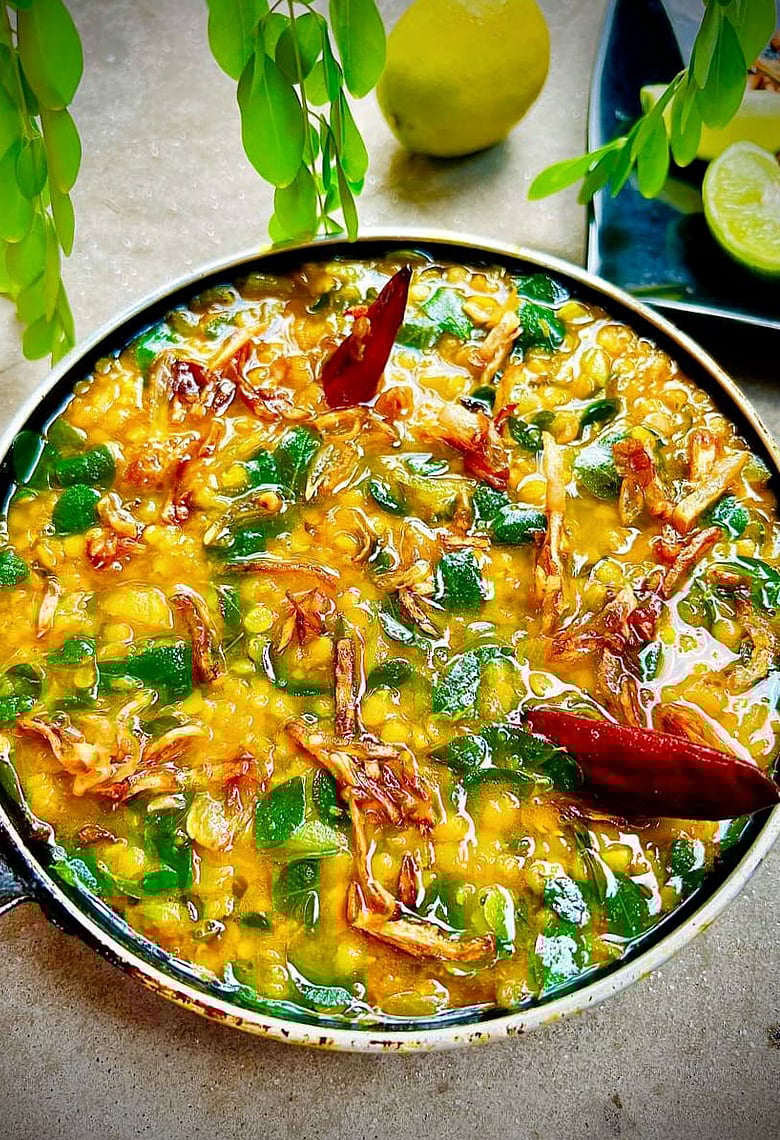 চৈত্র সংক্রান্তির তেতো পদে বৈচিত্র্য আনবে শজনেপাতা দিয়ে ডাল