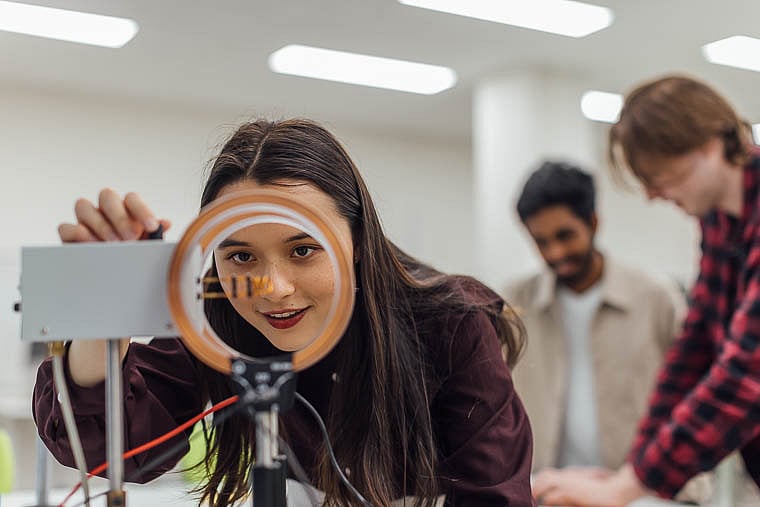 অস্ট্রেলিয়ায় গ্র্যাজুয়েট রিসার্চ স্কলারশিপে ৬০০ বৃত্তি, বিনা মূল্যে স্নাতকোত্তর ও পিএইচডি