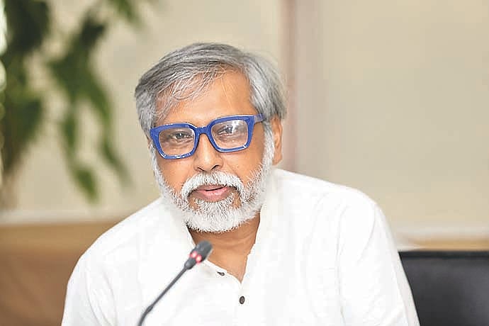 মেট্রোরেলে ব্যাগ হারালেন জাবির অধ্যাপক সাঈদ ফেরদৌস, থানায় জিডি