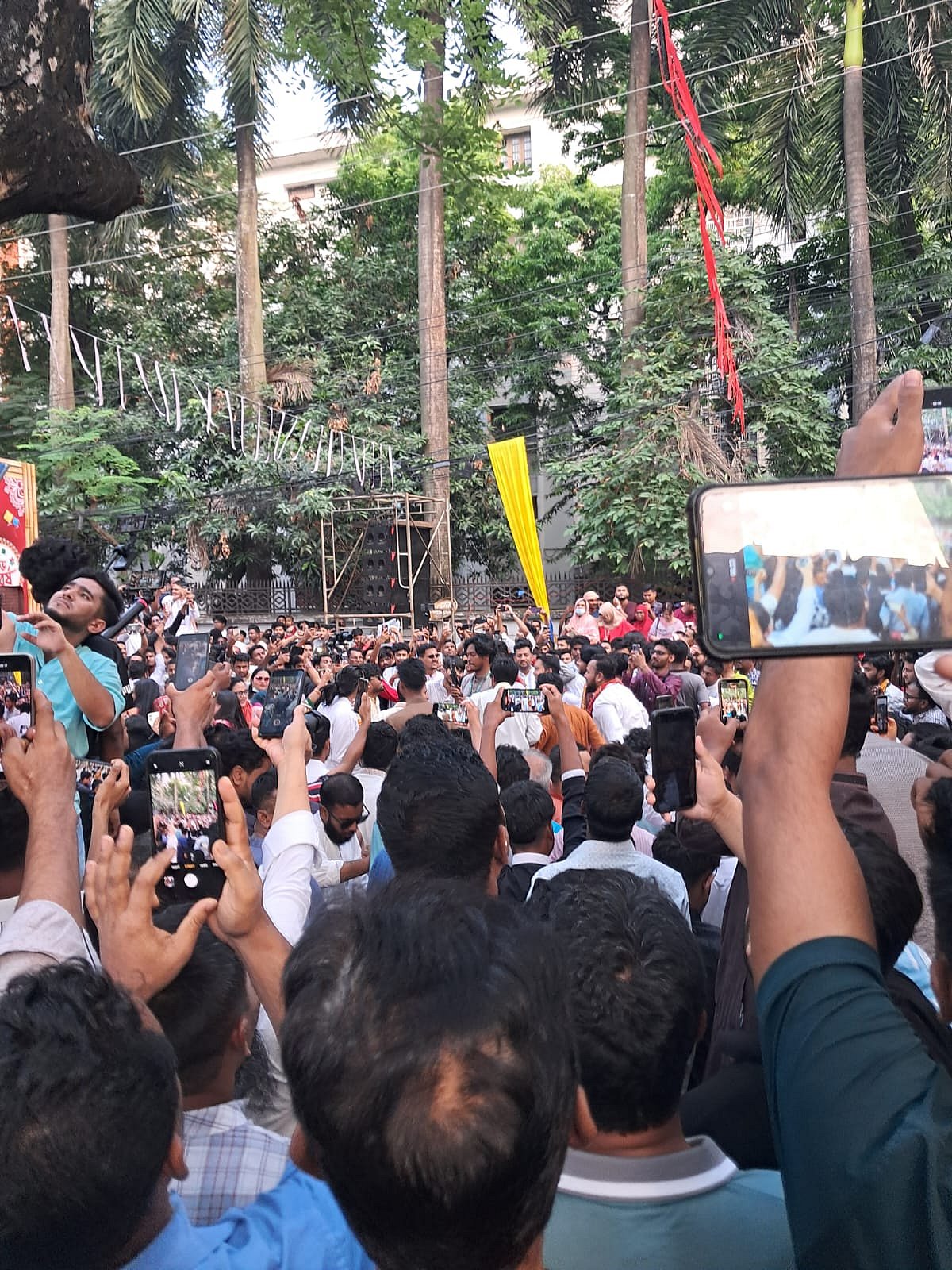 পয়লা বৈশাখের অনুষ্ঠানে গানের তালে নাচলেন এনসিপির নেতা–কর্মীরা