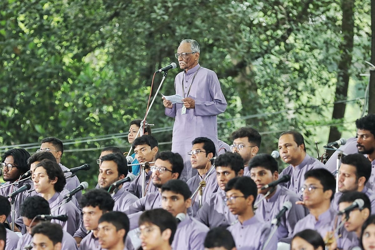 আমরা যেন নির্ভয়ে গান গাইতে পারি, বাঙালি যেন শঙ্কামুক্ত জীবনযাপন করতে পারে: ছায়ানট সভাপতি