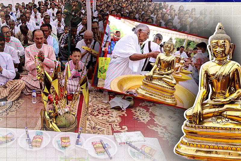 চন্দনের পানি দিয়ে বুদ্ধকে স্নান করিয়ে নতুন বছর শুরু বৌদ্ধধর্মাবলম্বীদের