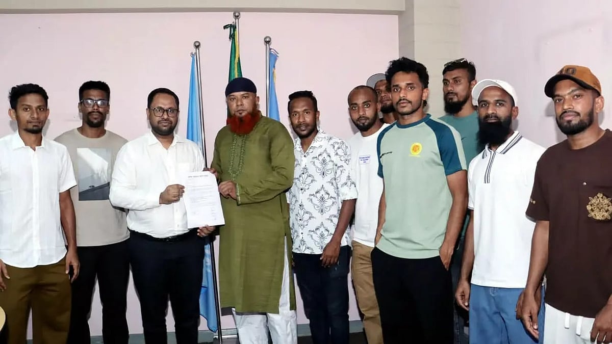 বাংলাদেশ ফুটবল লিগে সার্ক কোটা বাতিলের দাবি খেলোয়াড়দের