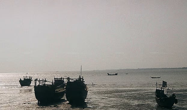 সাগরে মাছ ধরায় ৫৮ দিনের নিষেধাজ্ঞা শুরু, সহায়তা পাবেন জেলেরা