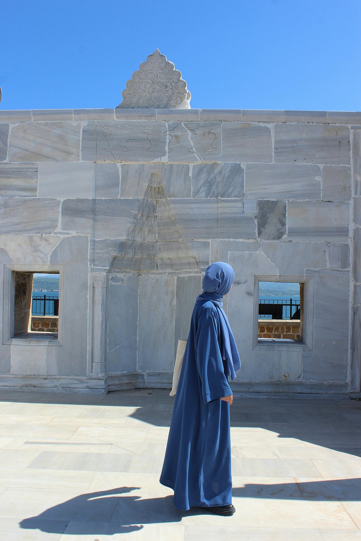 বই ছিল যার বিয়ের কাবিন