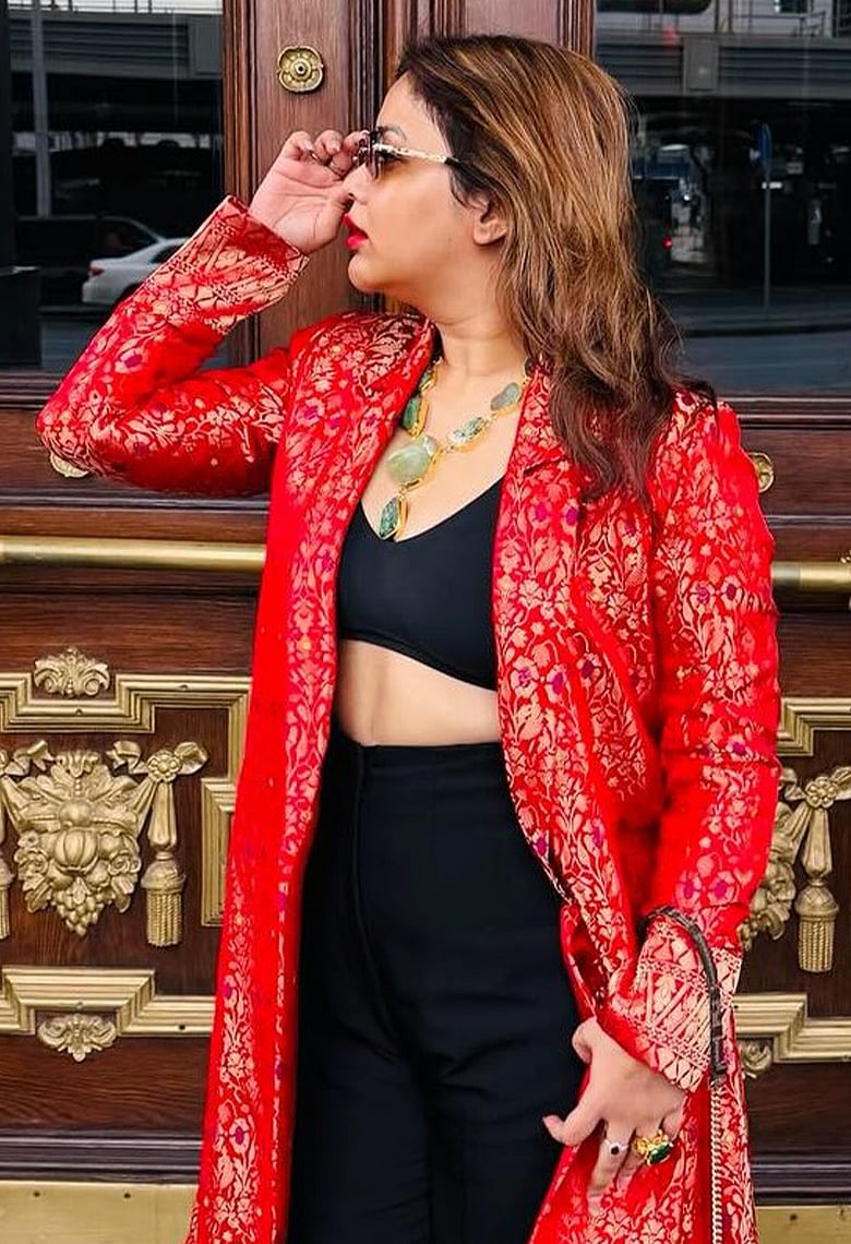 মস্কো ইন্টারন্যাশনাল ফিল্ম ফেস্টিভ্যালে ভাবনা, নজর কাড়লেন কাতান ওভারকোটে